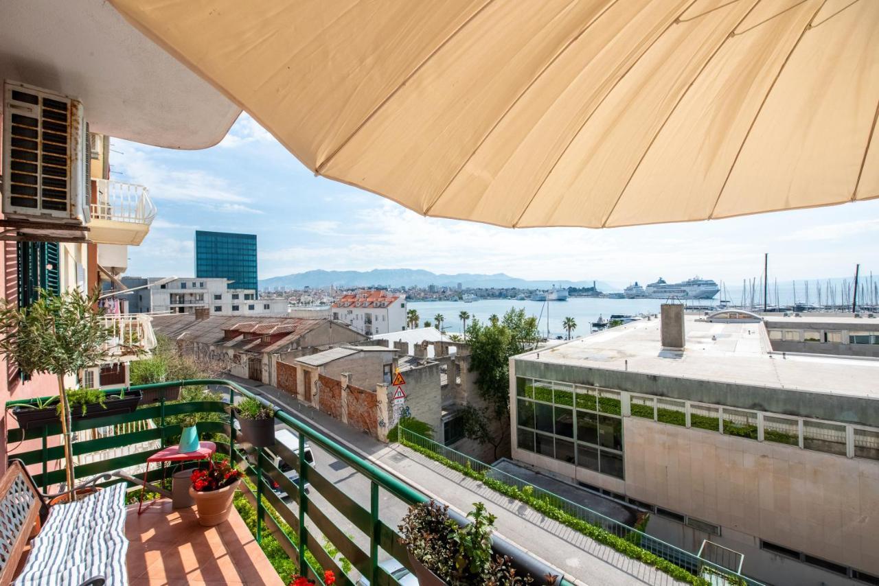 Airy Seafront 1920S Apartment Split Eksteriør bilde